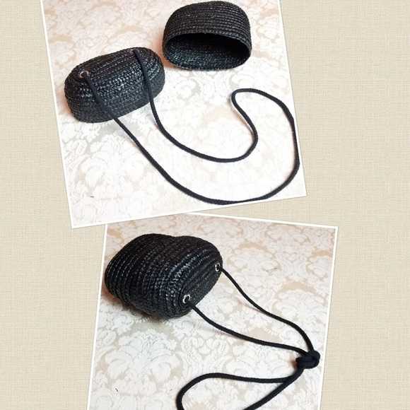 BLACK Rafia Capsule Purse - Picture 2 of 7